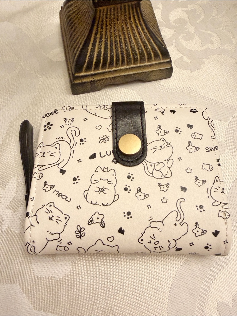 NWT Cute Cat Print Wallet